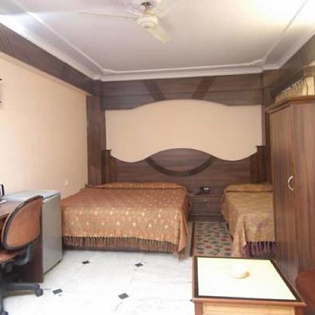 Hotel Welcome Palace Agartala Eksteriør billede