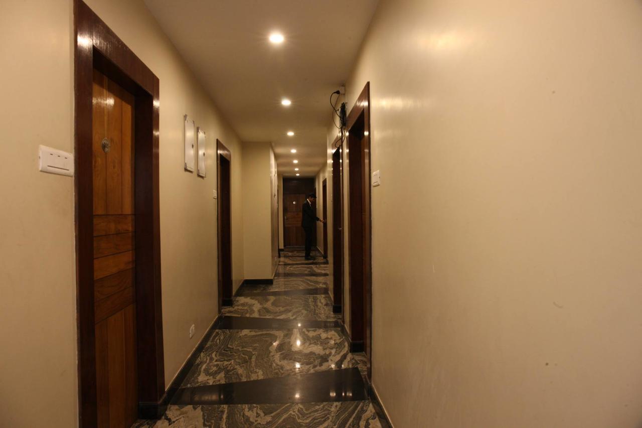 Hotel Welcome Palace Agartala Eksteriør billede