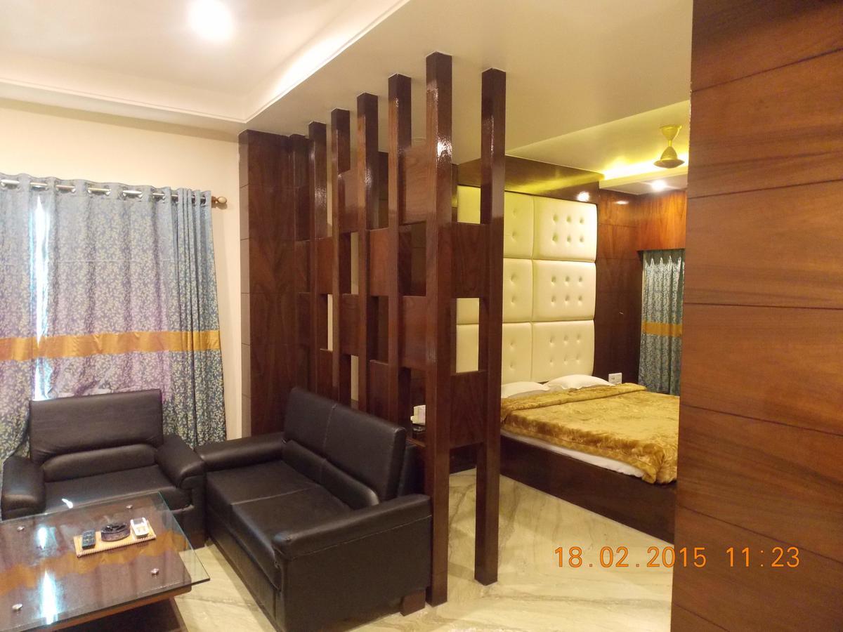 Hotel Welcome Palace Agartala Værelse billede